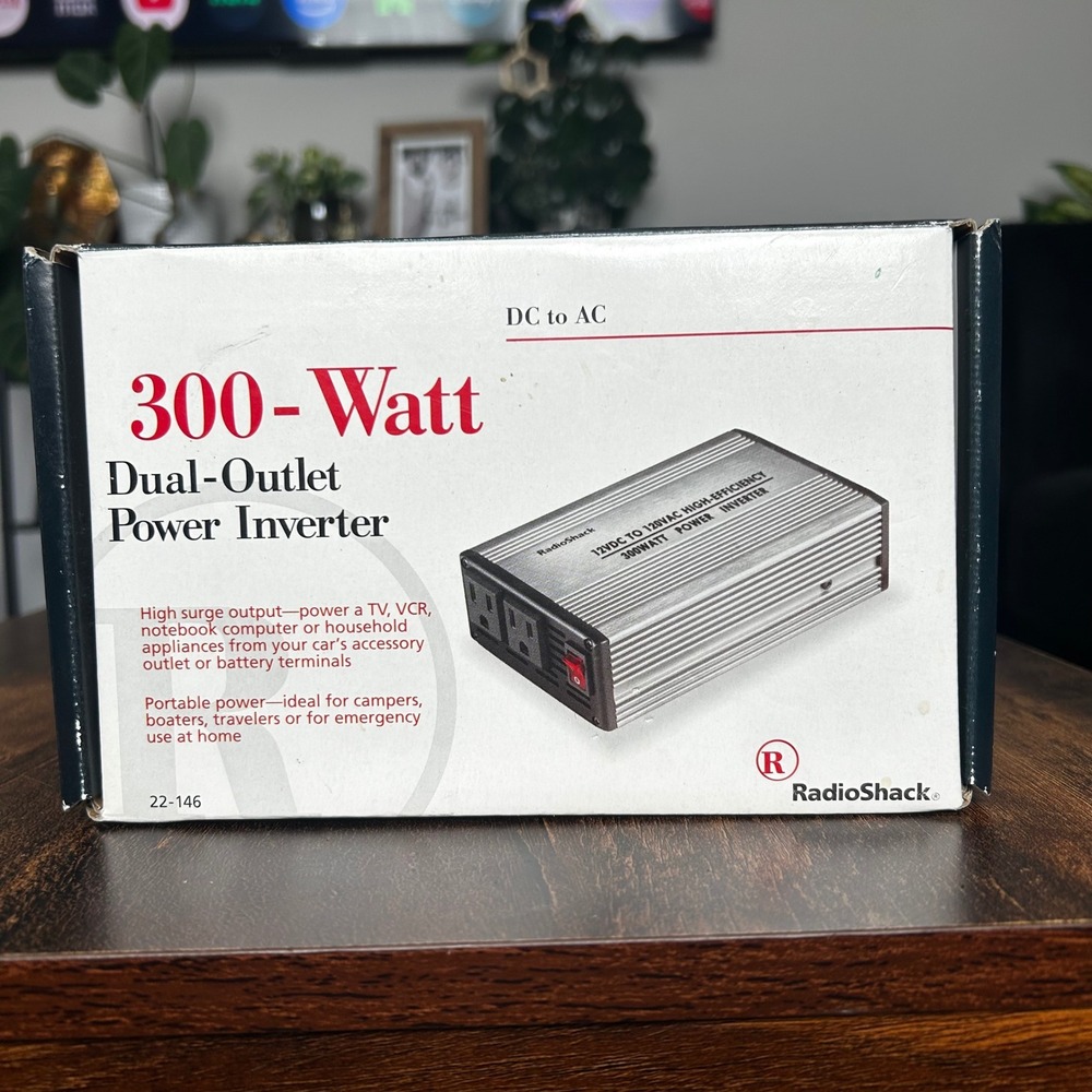 RadioShack 300 Watt Dual Outlet Power Inverter 12V DC to 110V AC 22-146 Silver